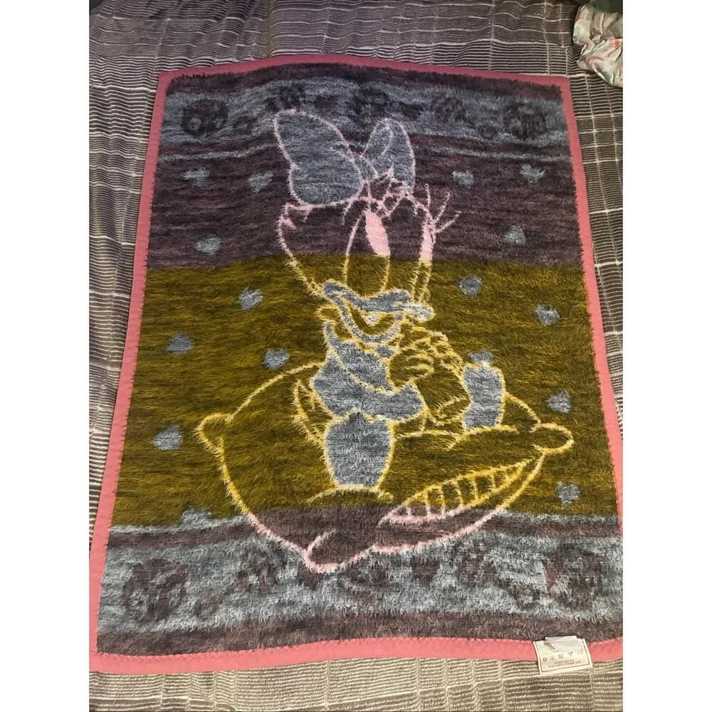 Vintage 1984 Walt Disney Co. Biederlack Baby Duck Nap  Cozy Thick Blanket Throw